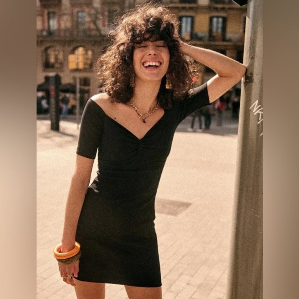 Sezane Coraline Dress Black Size XS Minimalist French Sweetheart V-Neck Bodycon